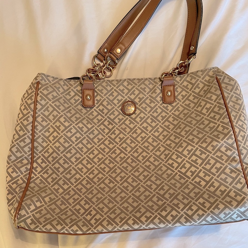 Large Tommy Hilfiger Handbag
